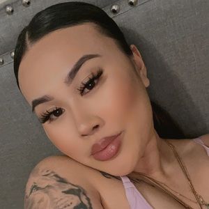 Meet your Posher, Belle